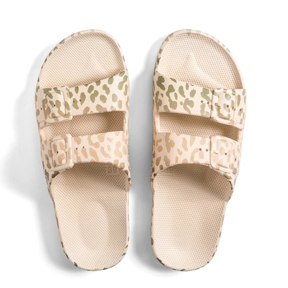 Freedom Moses Felina 2 Stone leopard print slides